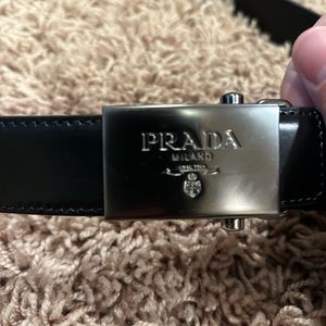 Prada belt in great condition only worn a few times! Fits about like a size 33!